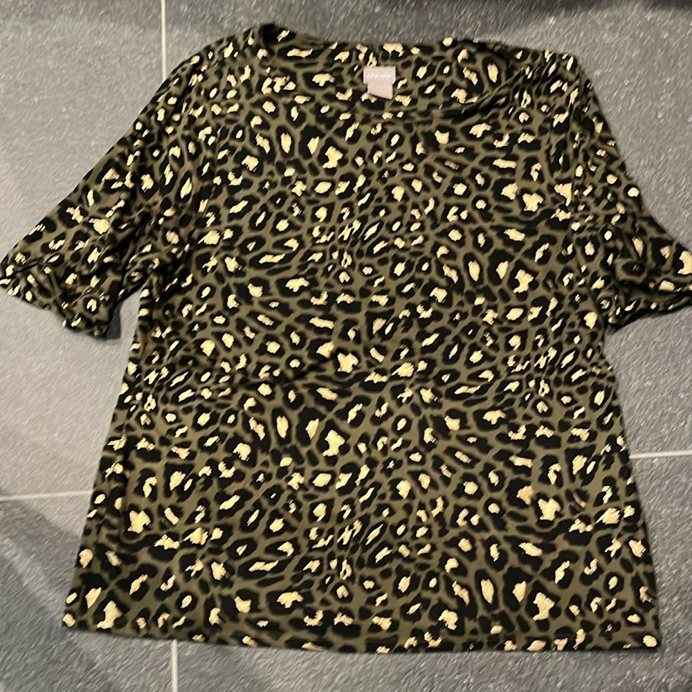 EUC Chicos tunic top size 1